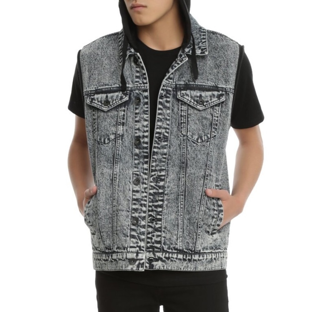 Hot Topic washed denim hooded vest jacket